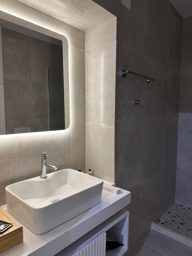 4Seasonsgea , New Modern Apartment In Τίρανα Εξωτερικό φωτογραφία