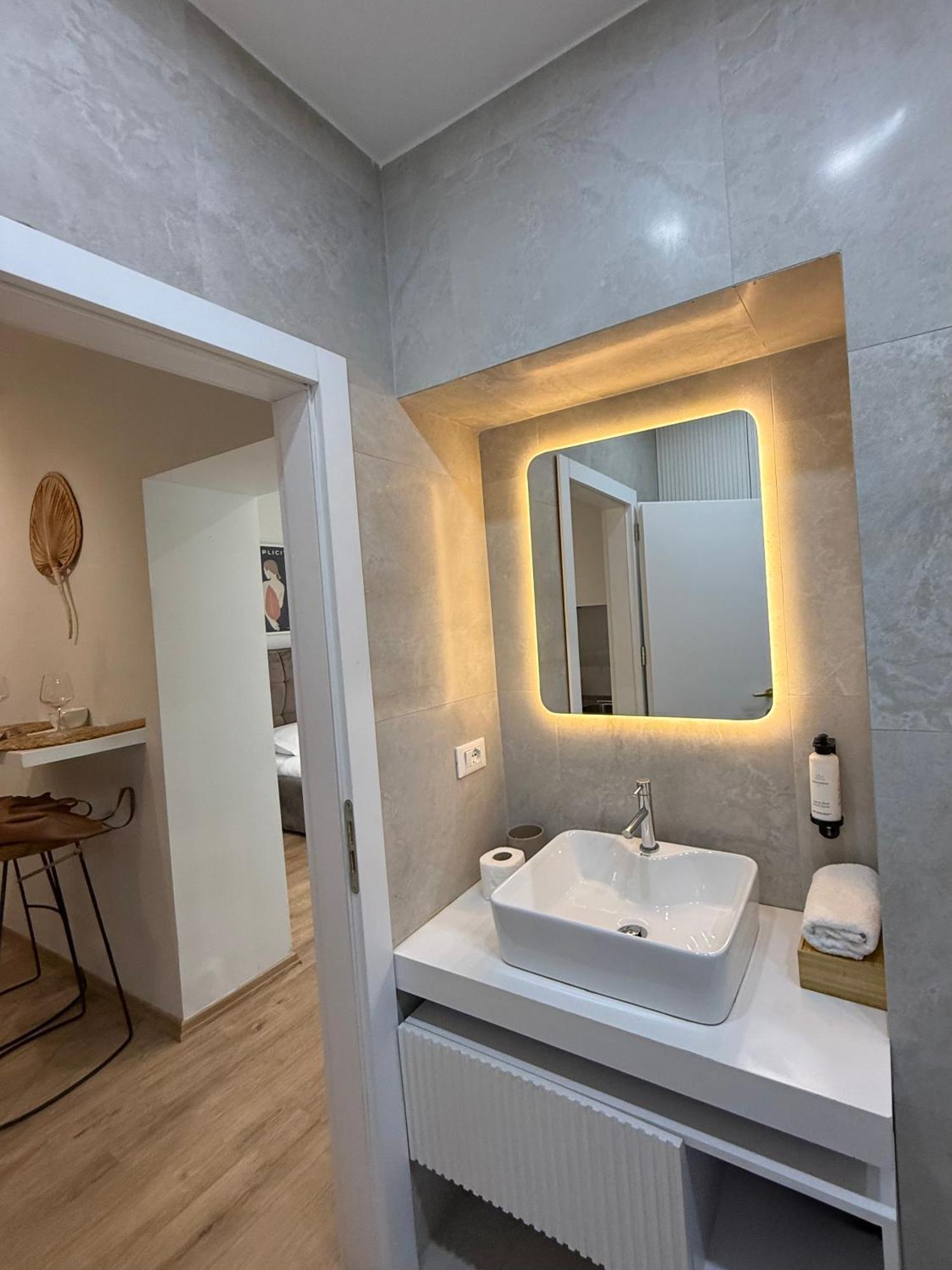 4Seasonsgea , New Modern Apartment In Τίρανα Εξωτερικό φωτογραφία